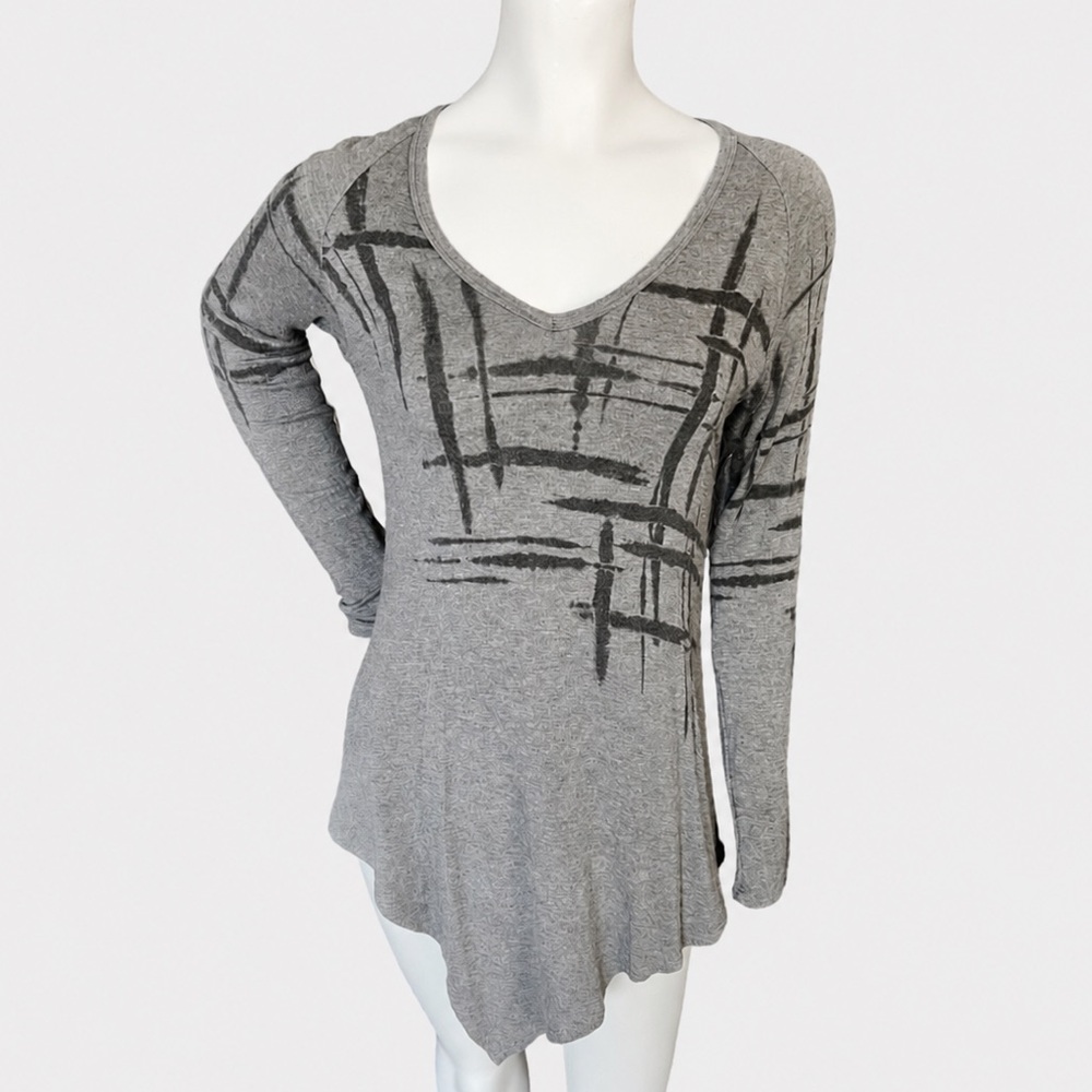 Karen Kane Gray Asymmetrical Hem Long Sleeve Tunic Sweater Top Size Small USA